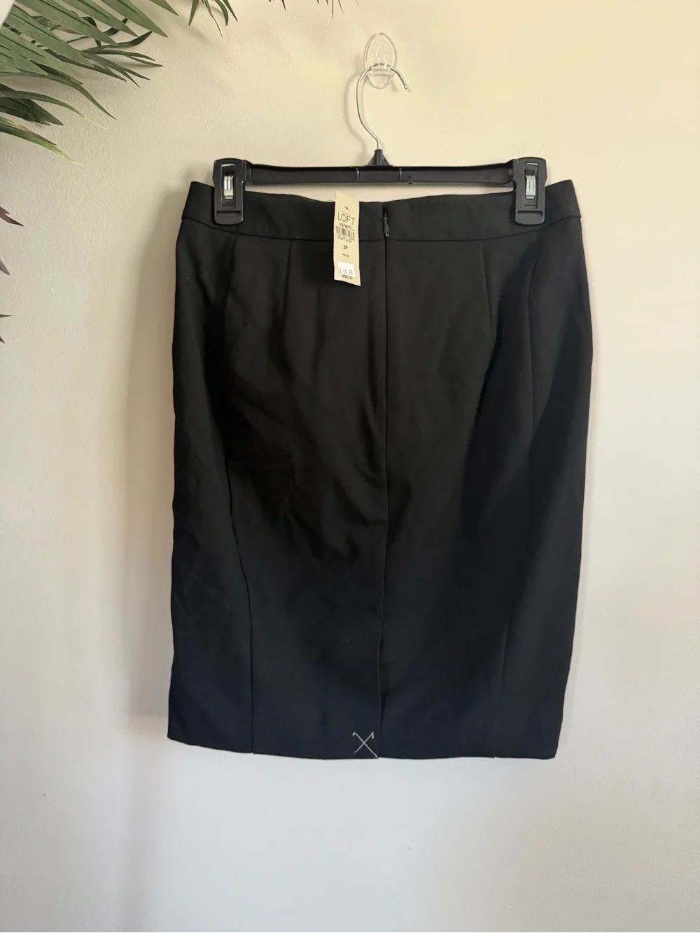 LOFT Black Pencil Skirt - Classic Workwear